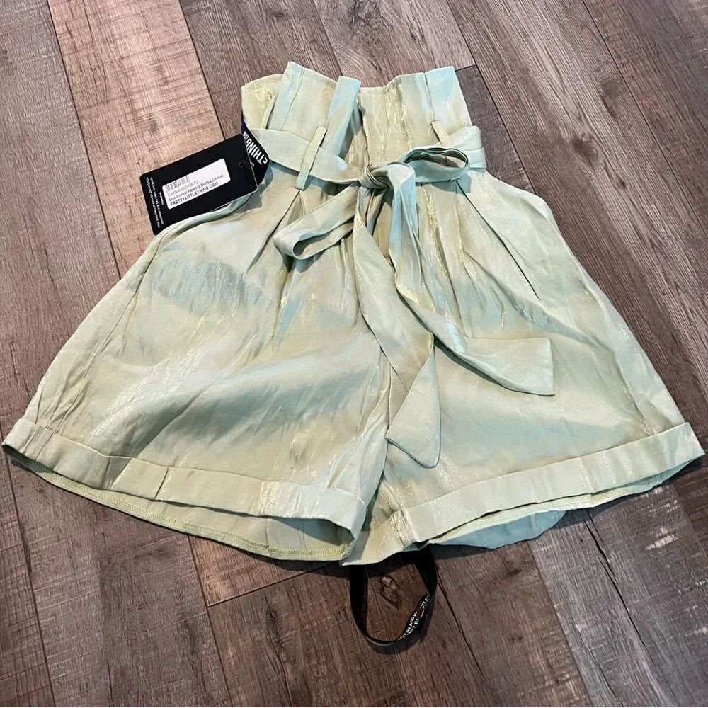 Pretty little things Sage Shimmer Paperbag Shorts size 4